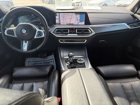 Used 2020 BMW X5 M50i AWD/4WD image 19