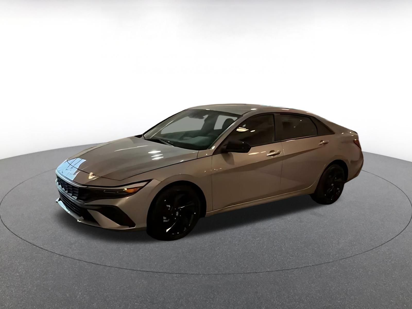 Used 2026 Hyundai Elantra Sport FWD image 7