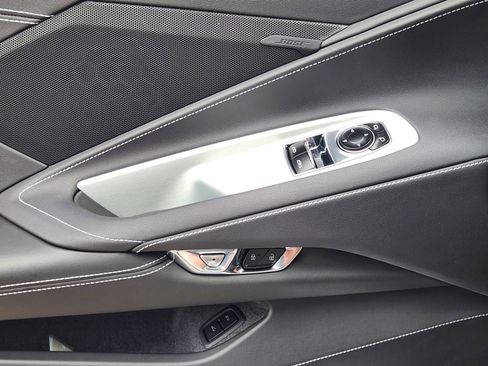 Used 2025 Chevrolet Corvette Stingray Coupe w/ Battery Protection Package image 27