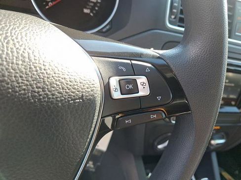 Used 2017 Volkswagen Jetta S w/ Jetta S Cold Weather Package image 21