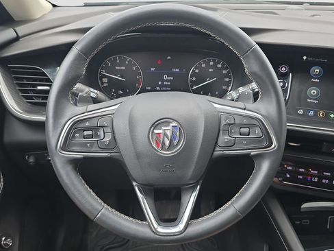 Used 2022 Buick Envision Preferred FWD image 9