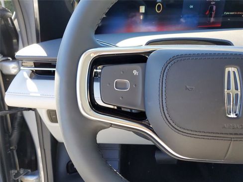 New 2026 Lincoln Nautilus Premier AWD/4WD image 24