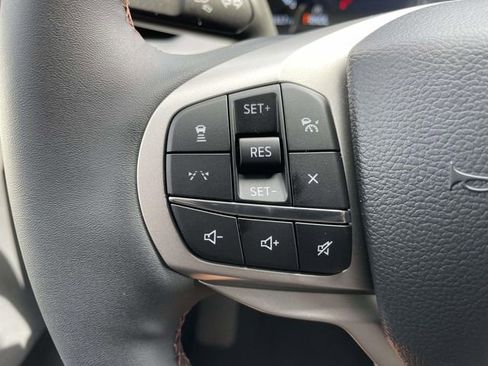 New 2026 Ford Explorer Active RWD image 16