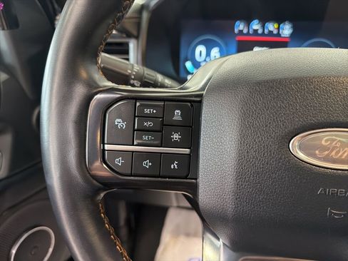 Used 2024 Ford Expedition Platinum AWD/4WD image 18
