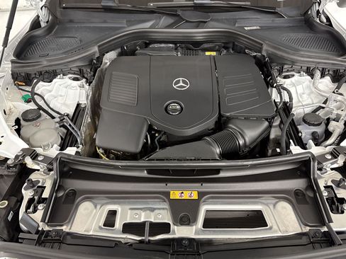 Certified 2025 Mercedes-Benz GLC 350e 4MATIC image 32