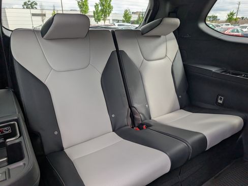 New 2026 Lexus TX 500h AWD image 10