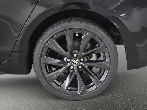 Used 2024 Toyota Corolla SE FWD image 30