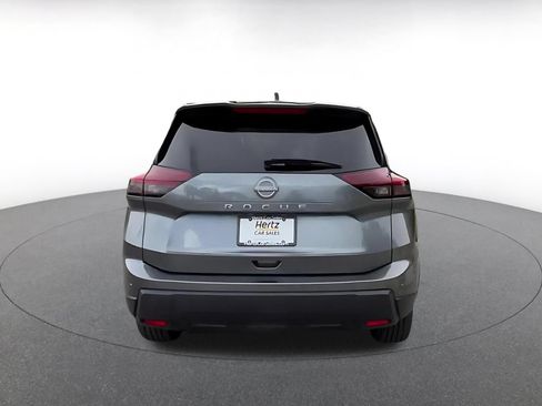 Used 2025 Nissan Rogue SV FWD image 12