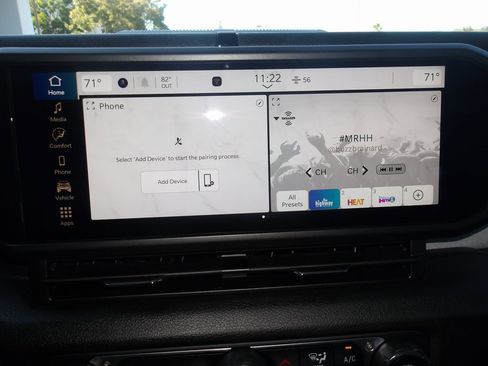 Used 2024 Jeep Gladiator Sport image 14