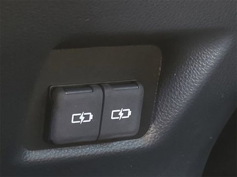 New 2025 Toyota RAV4 XLE image 14