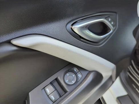 Used 2020 Chevrolet Camaro LT w/ RS Package image 17