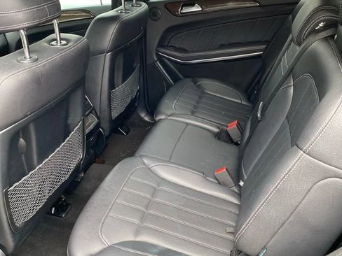 Used 2014 Mercedes-Benz GL 450 4MATIC image 6