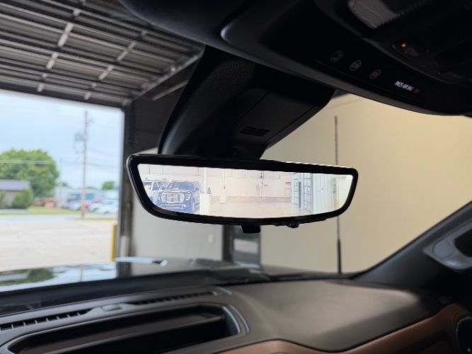Used 2022 Chevrolet Silverado 3500 High Country AWD/4WD image 31