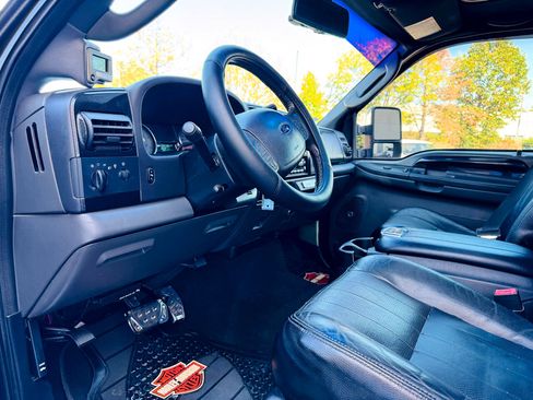 Used 2005 Ford F250 Harley-Davidson image 14