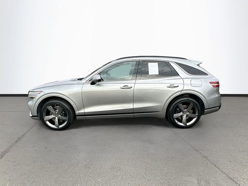Used 2023 Genesis GV70 2.5T w/ Sport Prestige Package image 4