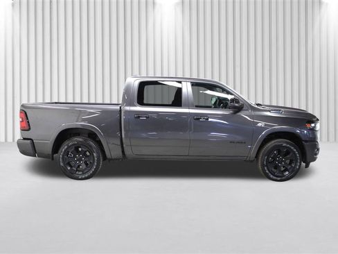 New 2026 RAM 1500 4x4 Crew Cab image 2