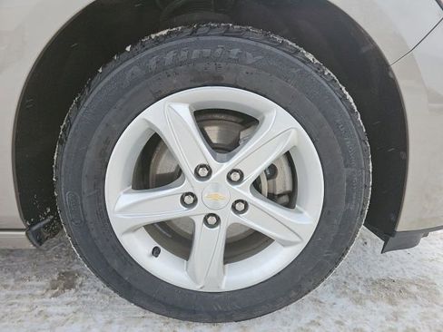 Used 2022 Chevrolet Malibu LS image 34