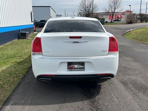 Used 2017 Chrysler 300 Limited w/ Value Package image 6