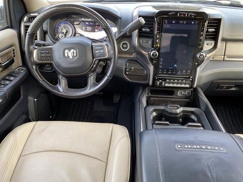 Used 2022 RAM 3500 Limited w/ Towing Technology Group image 15