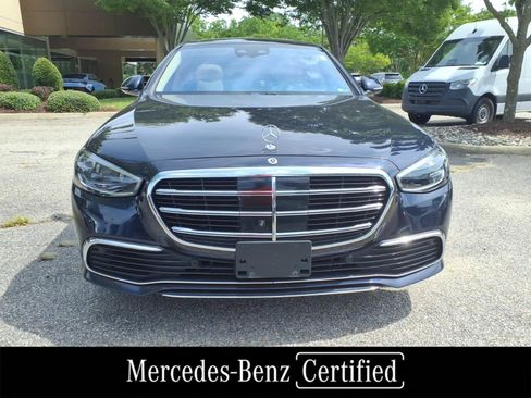 Used 2024 Mercedes-Benz S 580 4MATIC Sedan image 2