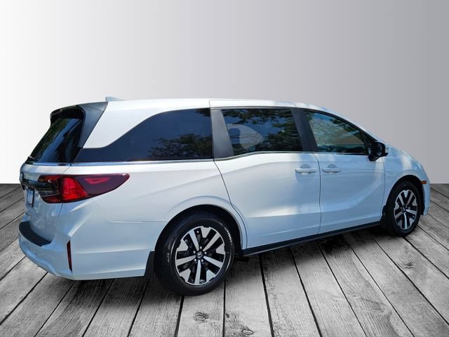 Certified 2026 Honda Odyssey EX-L image 5