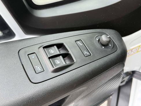 Used 2024 RAM ProMaster 2500 w/ Convenience Group FWD image 23