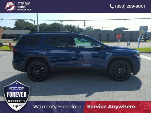 Used 2023 GMC Acadia SLT w/ Elevation Edition FWD image 8