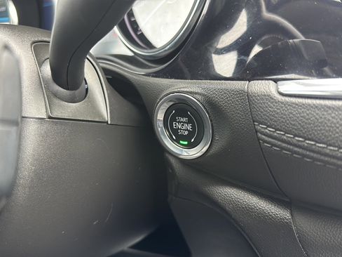 Used 2023 Buick Encore GX Select image 35