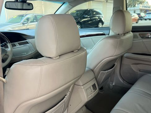Used 2008 Toyota Avalon XLS image 4