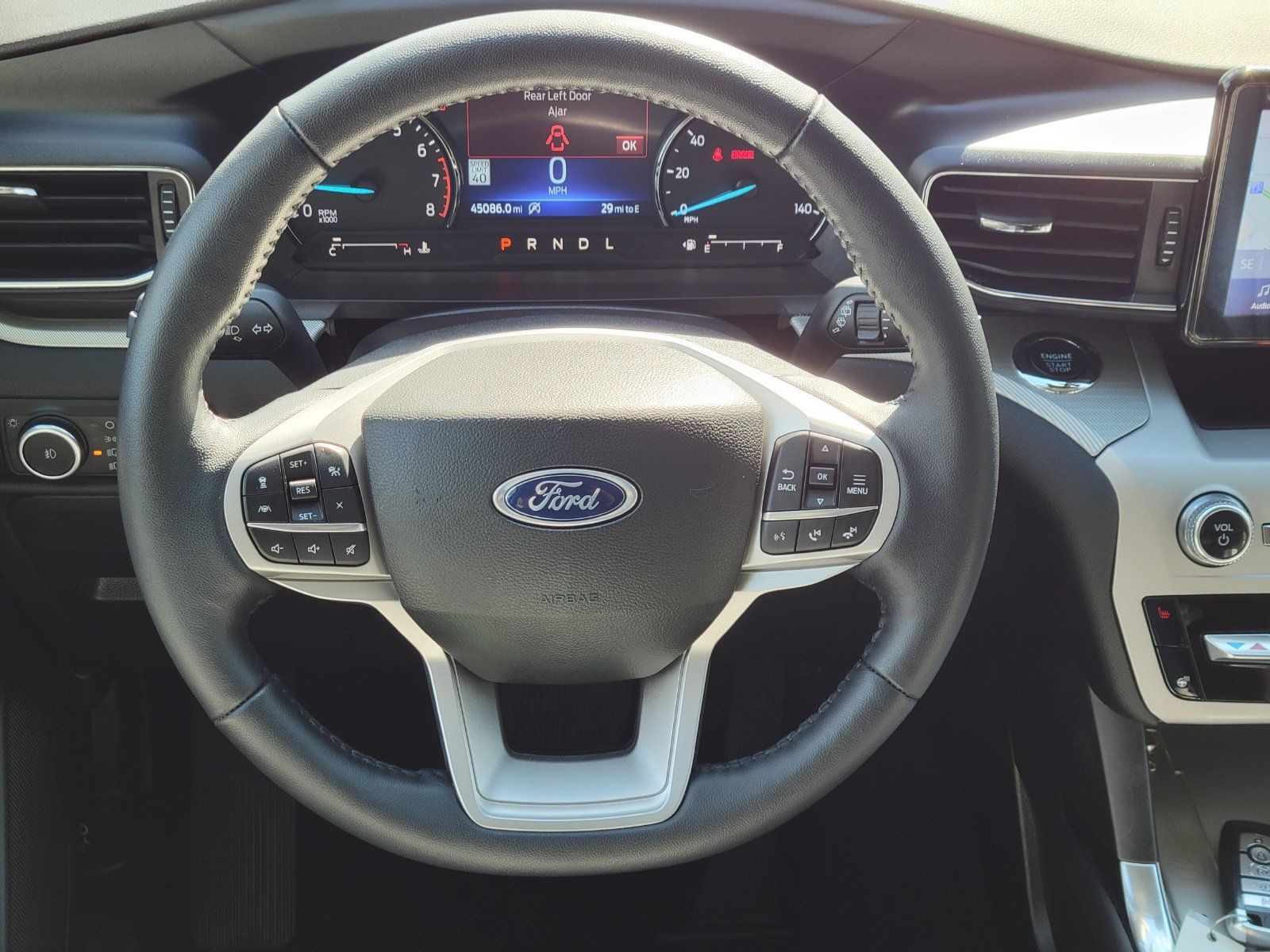 Used 2023 Ford Explorer XLT w/ Equipment Group 202A AWD/4WD image 29