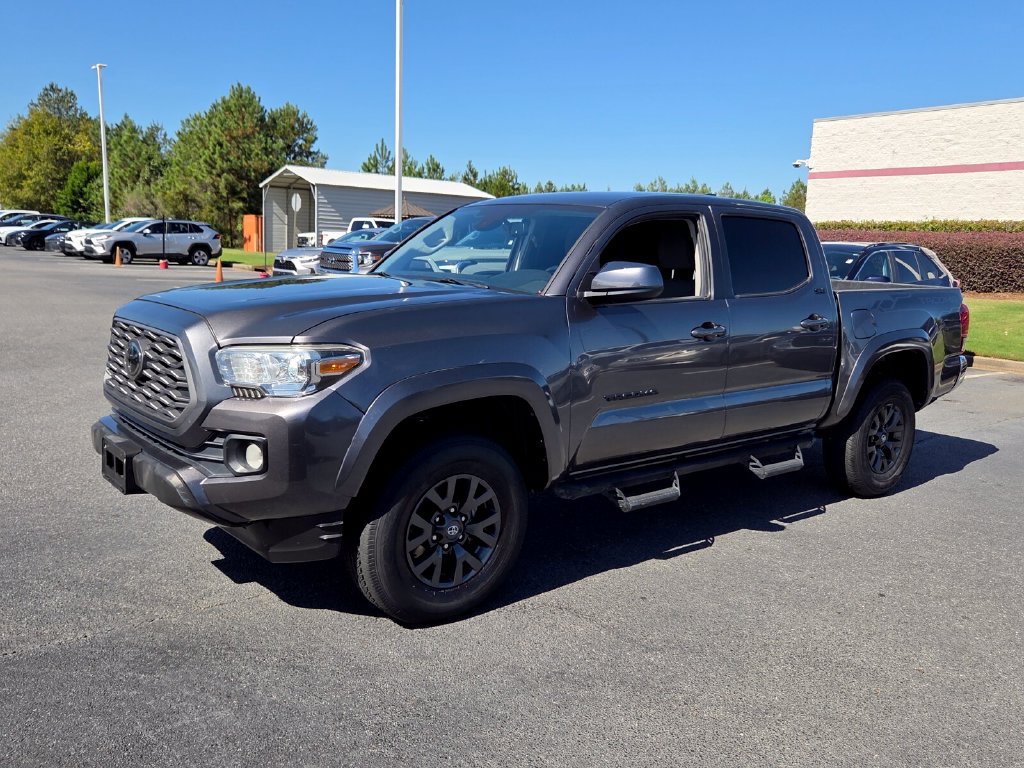 Used 2021 Toyota Tacoma SR5 RWD image 3