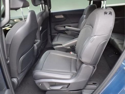 New 2027 Kia Telluride S image 13