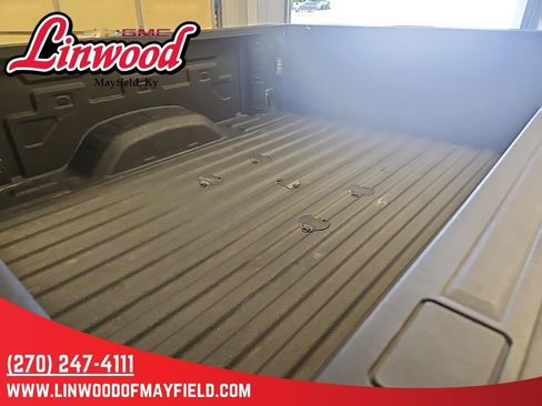 Used 2025 Chevrolet Silverado 2500 LT w/ Trail Boss Package AWD/4WD image 16