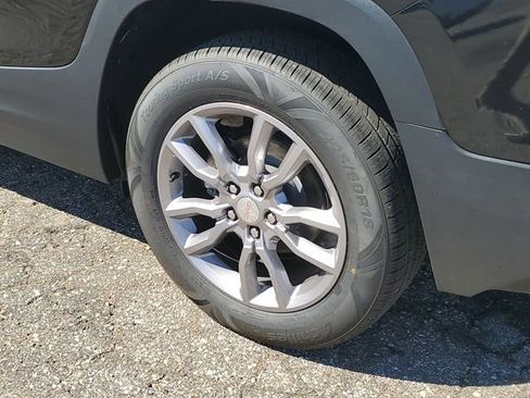 Certified 2024 GMC Terrain SLT AWD/4WD image 31