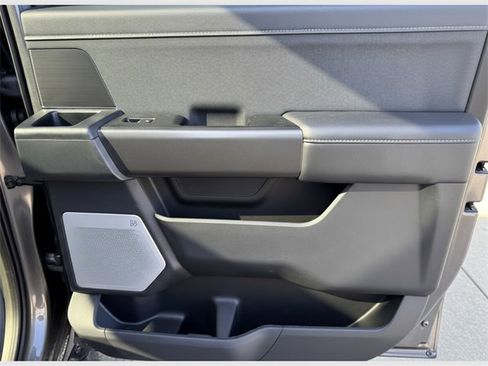 Used 2025 Ford F150 Lariat w/ Equipment Group 502A High image 19