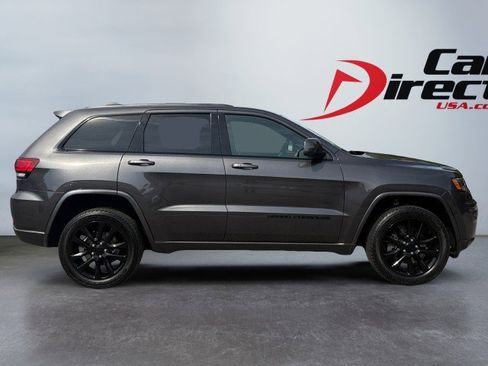 Used 2021 Jeep Grand Cherokee Laredo X AWD/4WD image 7