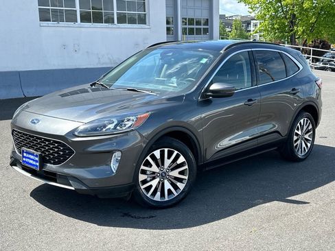 Used 2020 Ford Escape Titanium w/ Titanium Premium Package 2.0 AWD/4WD image 1