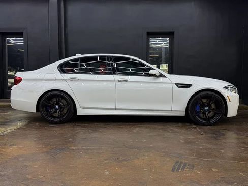 Used 2015 BMW M5 RWD image 10
