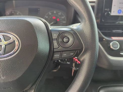 Certified 2025 Toyota Corolla LE image 18