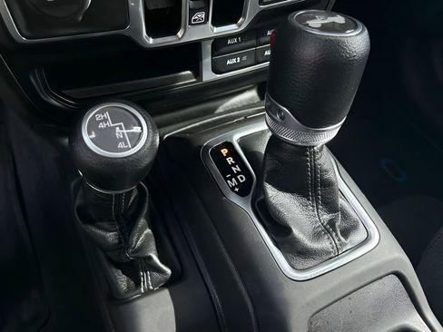 Certified 2024 Jeep Wrangler Sahara image 27