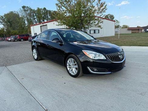 Used 2016 Buick Regal Premium image 3