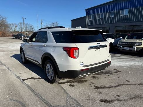 Used 2022 Ford Explorer XLT w/ Equipment Group 202A image 24