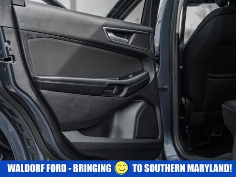 Used 2019 Ford Edge SE image 31