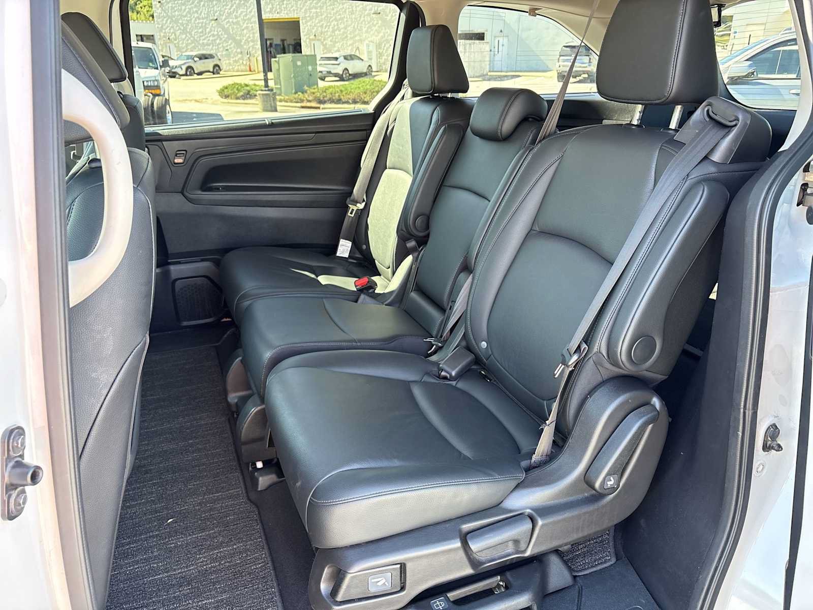 Used 2025 Honda Odyssey EX-L image 24