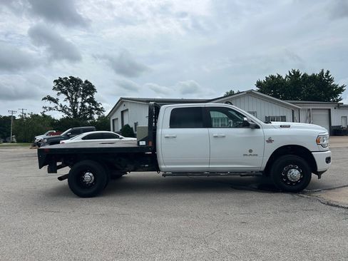 Used 2022 RAM 3500 Big Horn w/ Max Tow Package AWD/4WD image 4