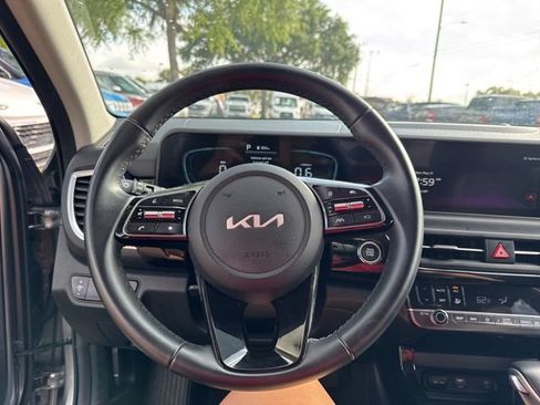 Used 2025 Kia Seltos S FWD image 28