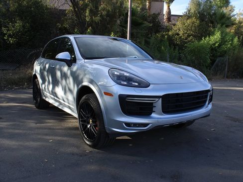 Used 2016 Porsche Cayenne GTS AWD/4WD image 1