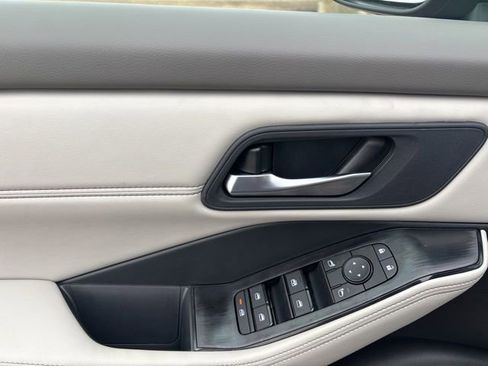 New 2026 Nissan Rogue SV image 11