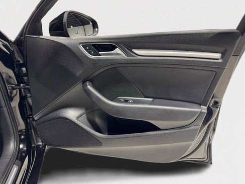 Used 2019 Audi A3 2.0T Premium image 22