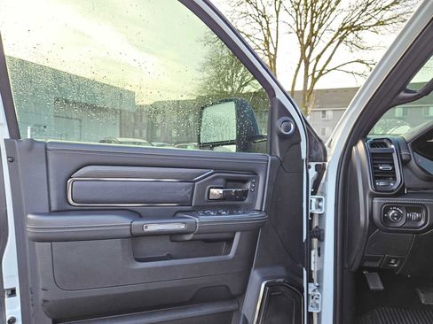 Used 2023 RAM 2500 Limited image 23